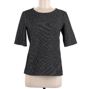 🔵($10) Ann Taylor top, size M